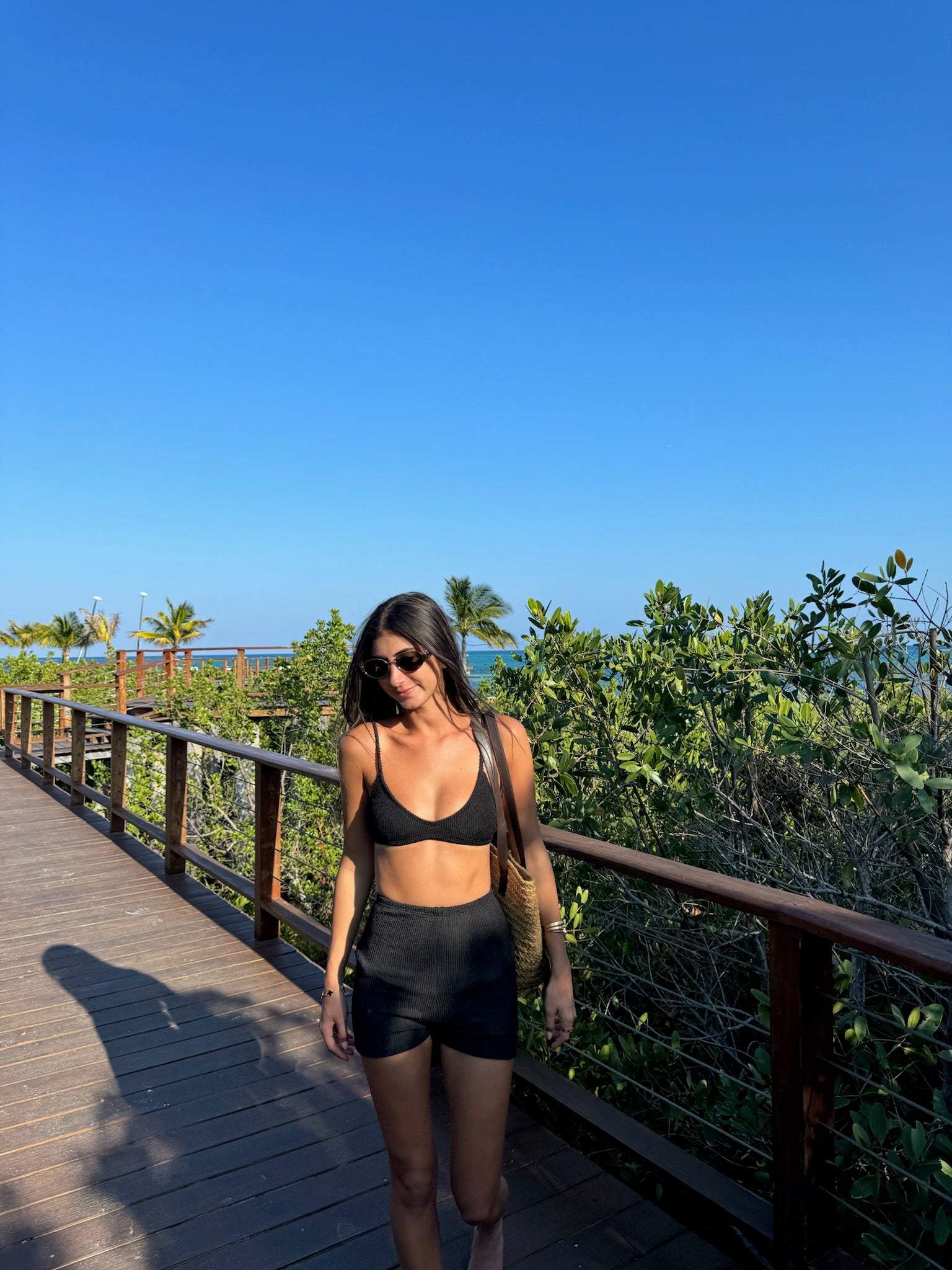 Crinkle Shorts in Black